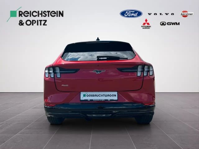 Ford Mustang Mach-E 75 kWh AWD
