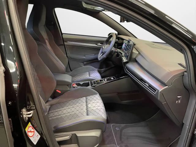 Volkswagen Golf 2.0 TDI DSG R-Line Variant