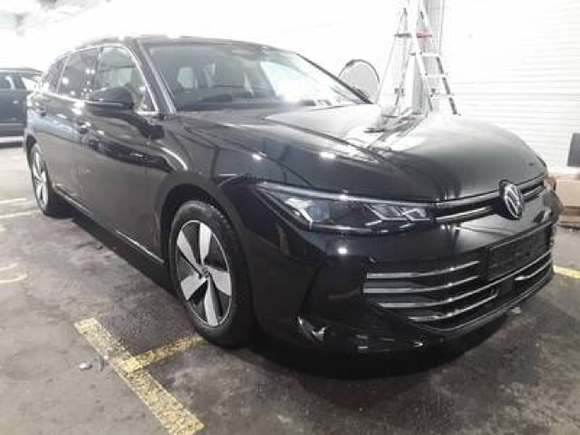 Volkswagen Passat 1.5 eTSI Business DSG Variant