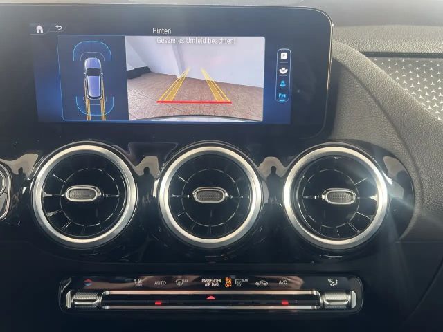 Mercedes-Benz GLA 180 Progressive