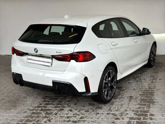 BMW 120 Sedan