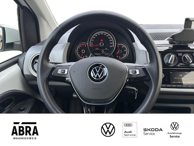 Volkswagen up! Active