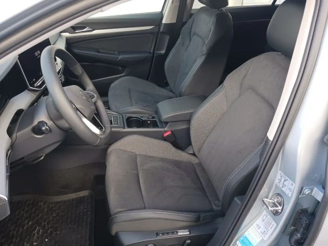 Volkswagen Golf 1.5 TSI Business Life Variant