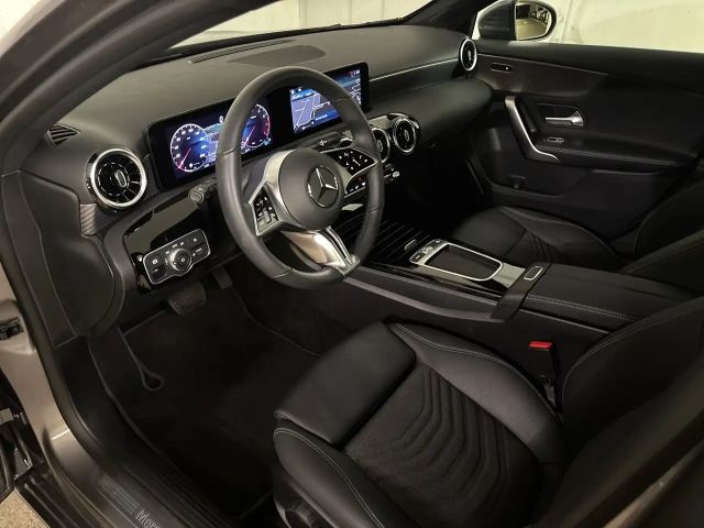 Mercedes-Benz A 180 Hatchback