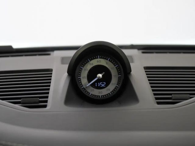 Porsche 992 4 Cabrio GTS Targa