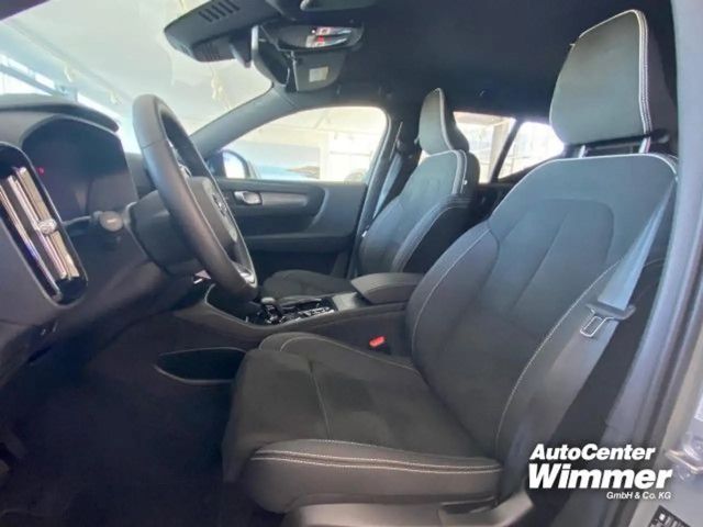 Volvo XC40 Dark Plus