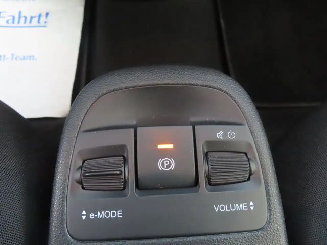 Fiat 500e Base 42kWh *Sitzheizung+PDC V/H+Kamera H*