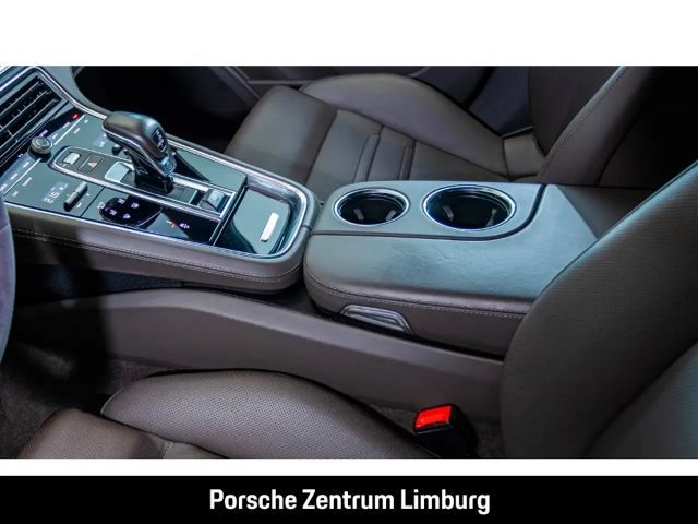 Porsche Panamera GTS Sport Turismo