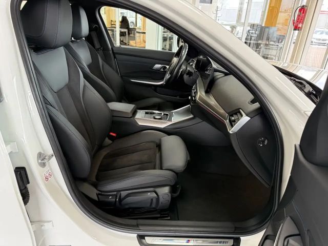 BMW 320 320d M-Sport Touring