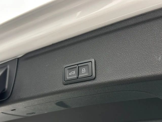 Audi A4 40 TFSI Avant Quattro