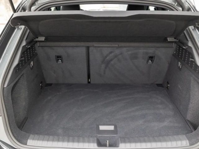 Audi A3 35 TFSI S-Line Sedan Sportback