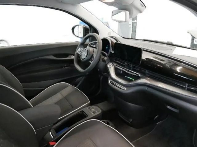 Fiat 500e e 3+1 - Komfort Paket, Style Paket uvm.