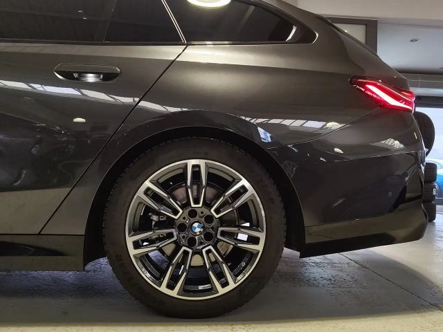 BMW 520 520i M-Sport Touring