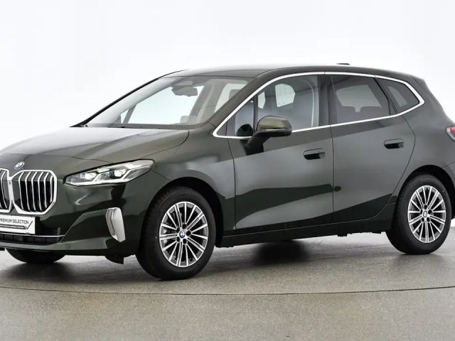 BMW 218 218d Active Tourer Luxury Line Sedan