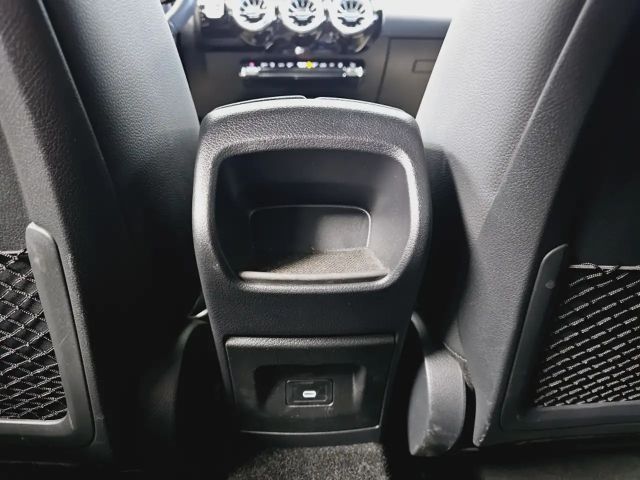 Mercedes-Benz CLA 250 AMG Line