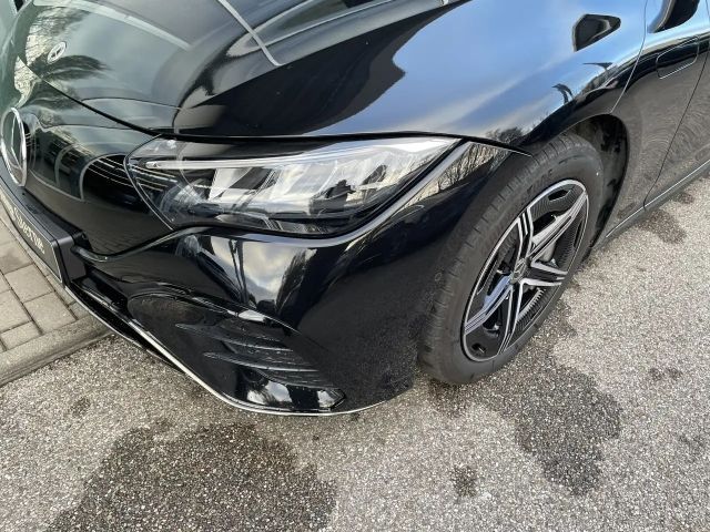 Mercedes-Benz EQE 300 AMG Line Sedan