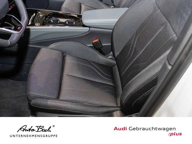 Audi Q3 S-Line S-Tronic