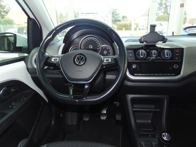 Volkswagen up! Move Move up!