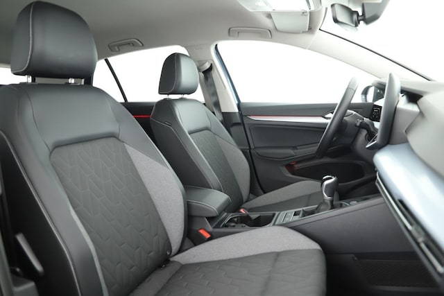 Volkswagen Golf 1.5 TSI Golf VIII