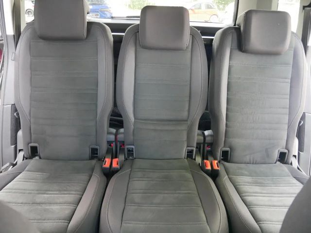 Volkswagen Touran 2.0 TDI DSG Highline