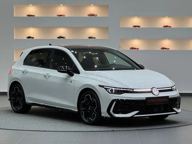 Volkswagen Golf 1.5 TSI R-Line