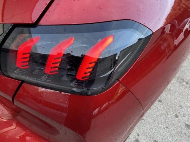 Peugeot 208 Allure Pack PureTech