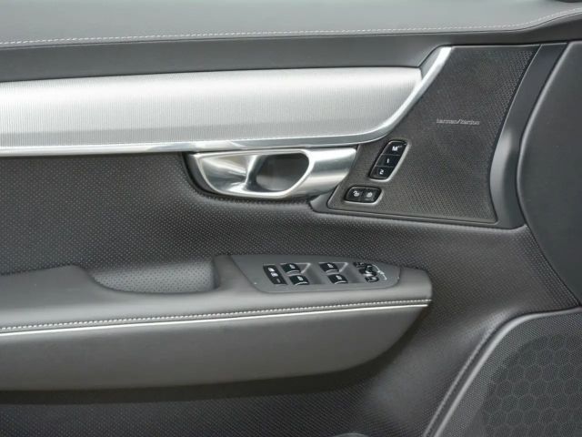 Volvo V90 Dark Plus