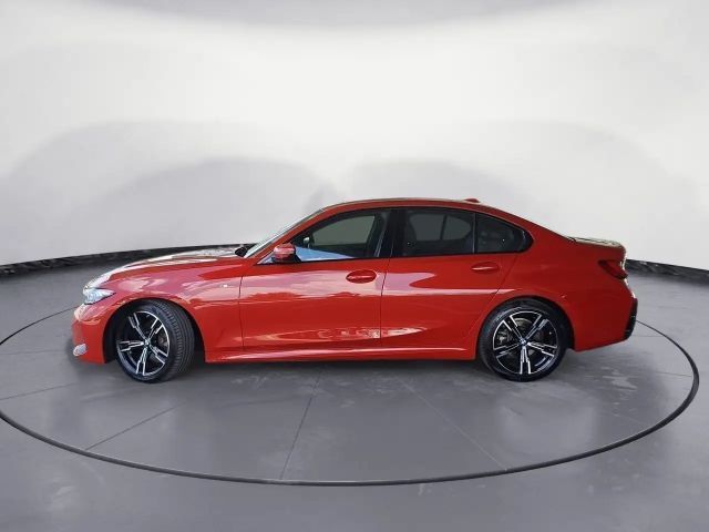 BMW 320 320d M-Sport Sedan xDrive