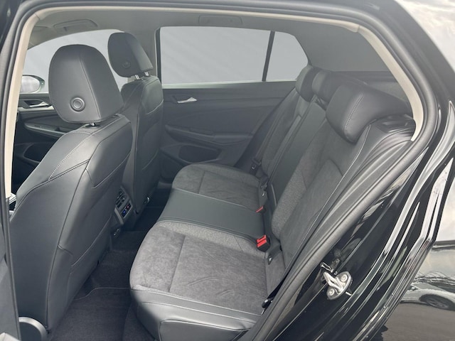 Volkswagen Golf 1.5 TSI Style