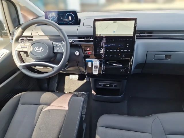 Hyundai Staria Trend