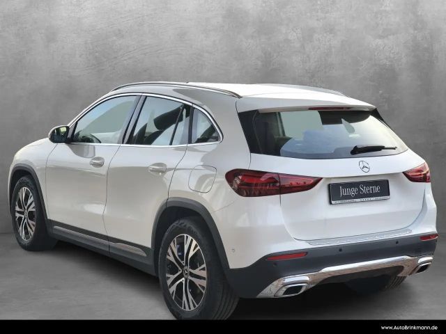 Mercedes-Benz GLA 200 GLA 200 ADVANCED/LED/KAMERA/WINTER/EASY-PACK SHZ