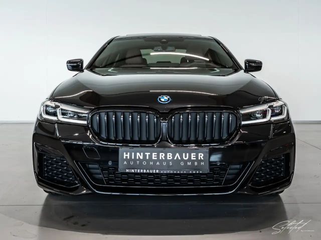 BMW 530 530e M-Sport Sedan xDrive