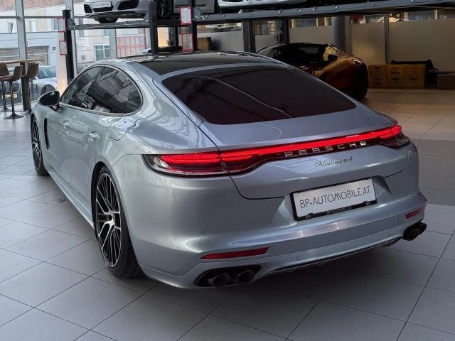 Porsche Panamera 4 E-Hybrid