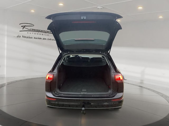 Volkswagen Golf 1.5 TSI DSG Life Variant