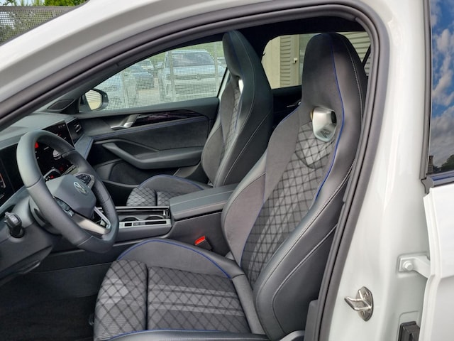 Volkswagen Passat 2.0 TDI R-Line Variant