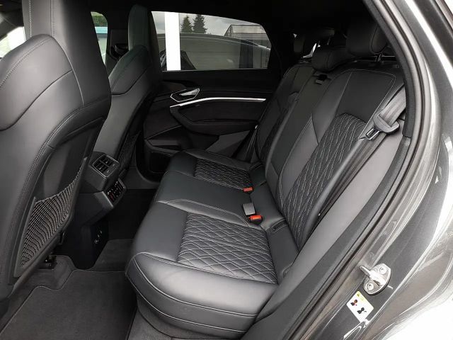 Audi e-tron Quattro S-Line