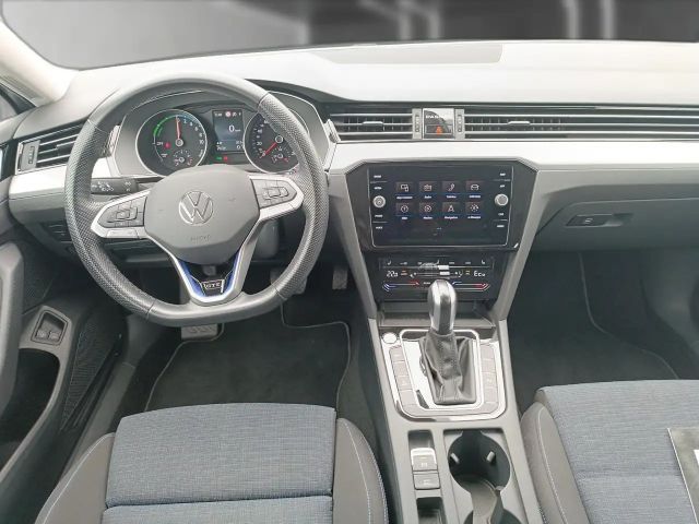 Volkswagen Passat DSG GTE Variant
