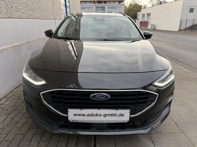 Ford Focus Cool & Connect Wagon