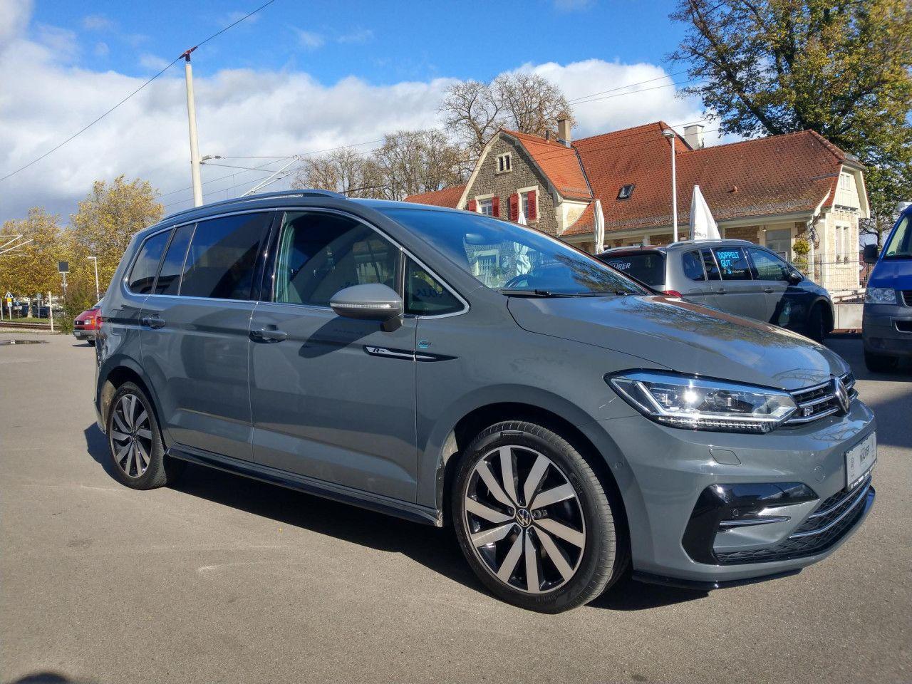 Volkswagen Touran DSG Highline R-Line