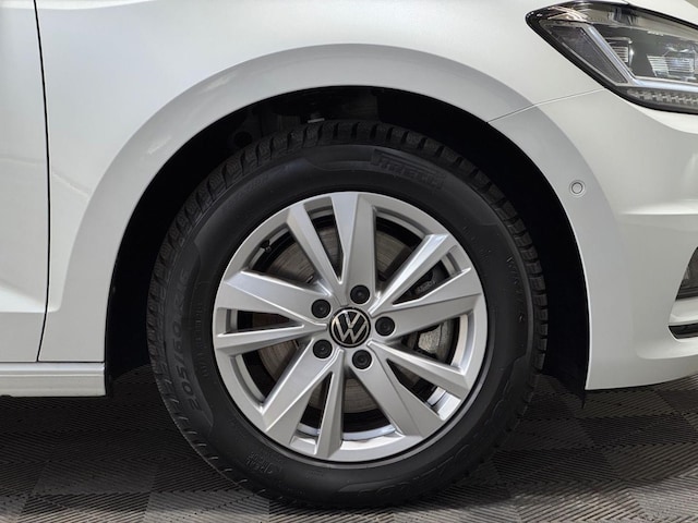 Volkswagen Touran 2.0 TDI DSG Highline Style