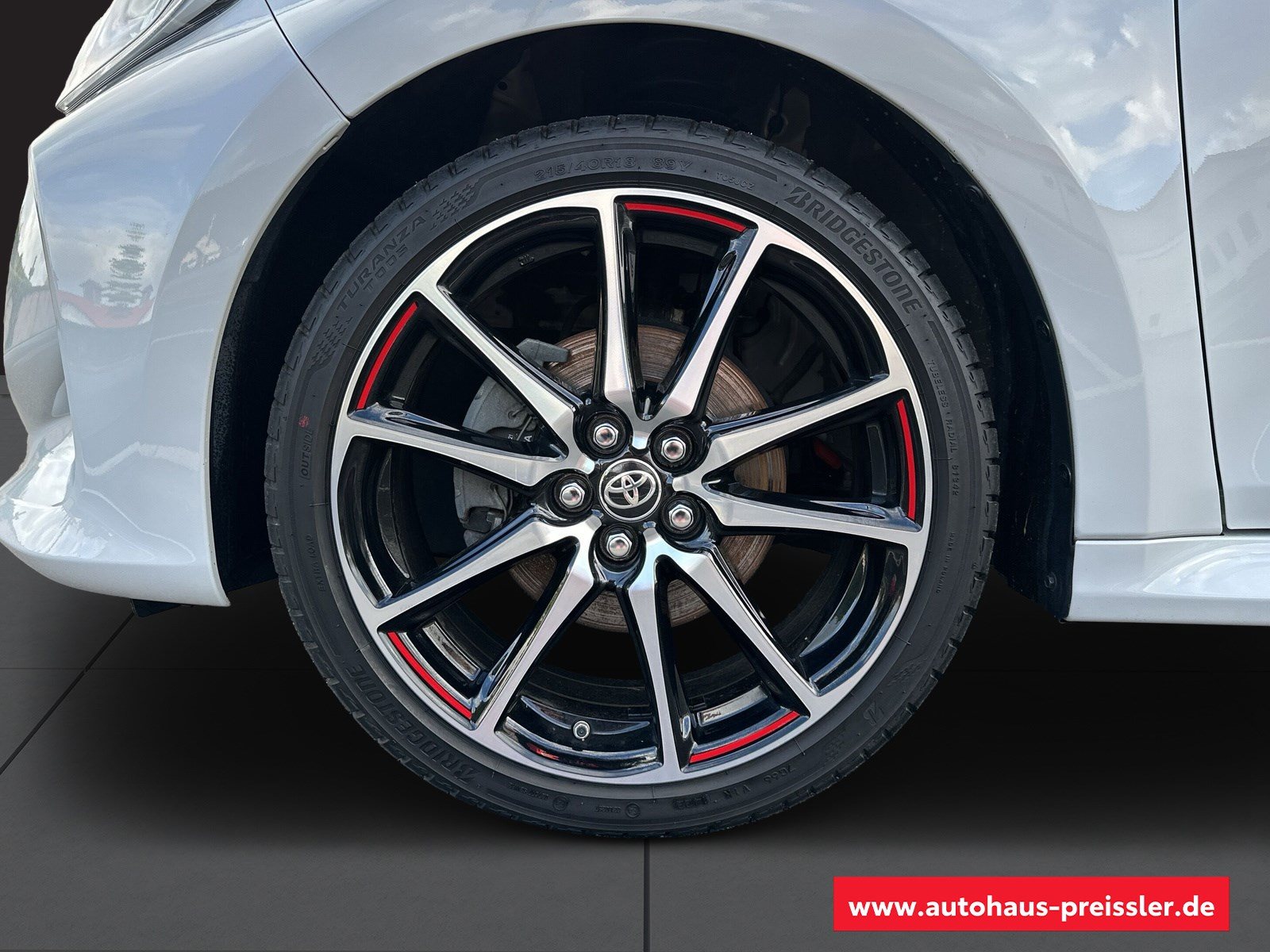 Toyota Yaris 5-deurs Bi-Tone GR