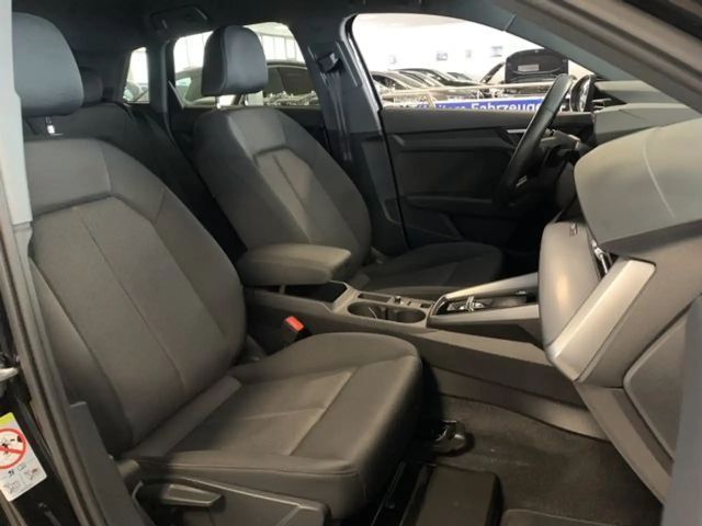 Audi A3 30 TFSI Sedan Sportback