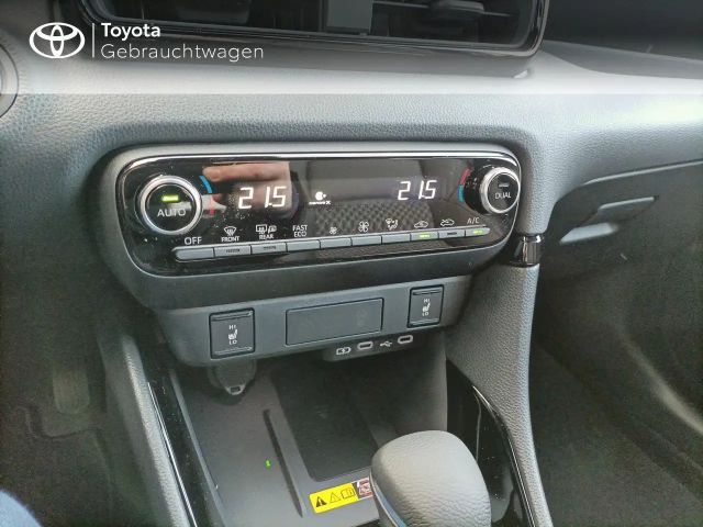 Toyota Yaris Hatchback Hybride Style