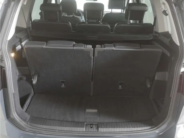 Volkswagen Touran 1.5 TSI DSG R-Line