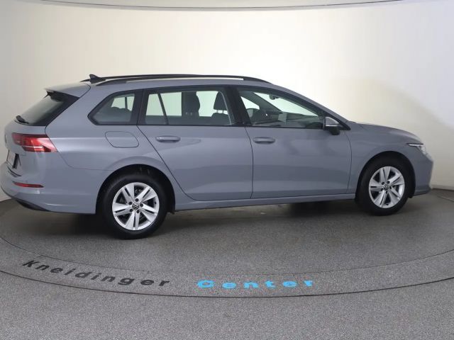 Volkswagen Golf Life Variant