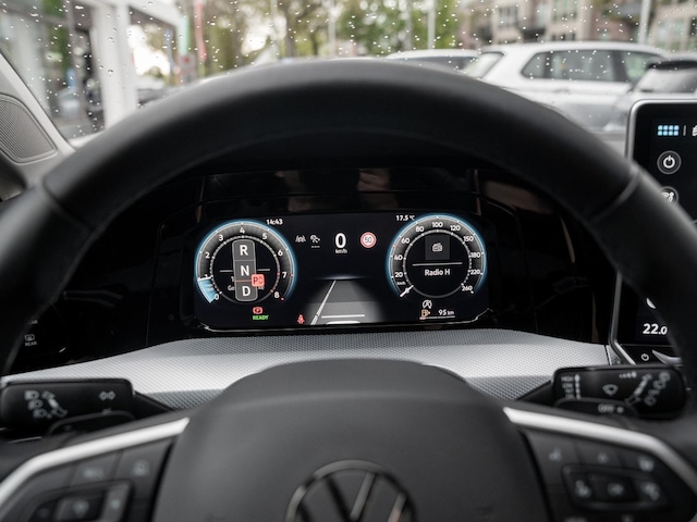 Volkswagen Golf 1.5 eTSI Golf VIII