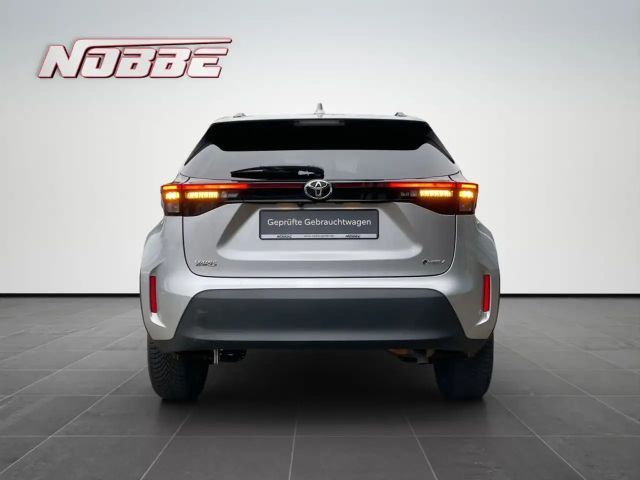 Toyota Yaris Cross Team D