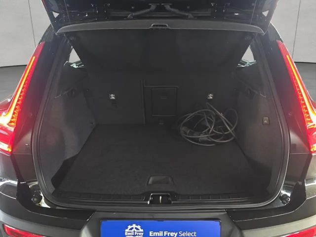 Volvo XC40 Core Recharge T4