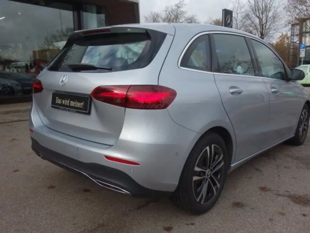 Mercedes-Benz B 180 Progressive