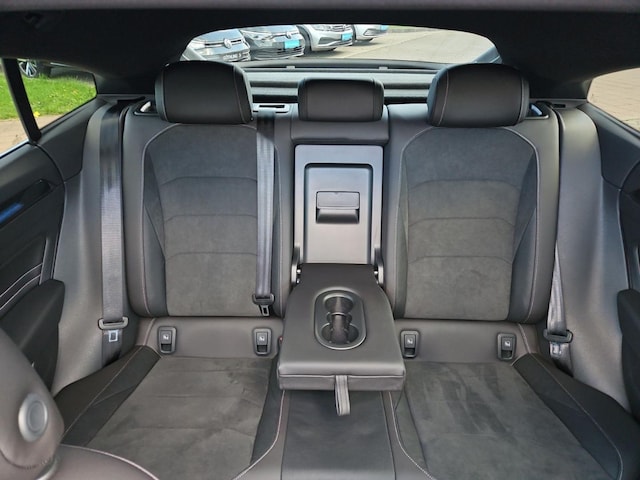 Volkswagen Arteon 2.0 TSI DSG R-Line